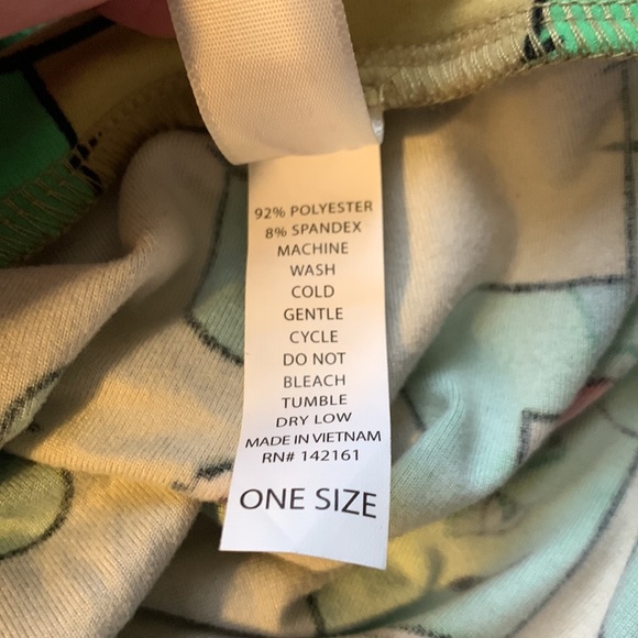 LuLaRoe OS Leggings - Christmas Cactus Rare, Retired - Picture 3 of 3